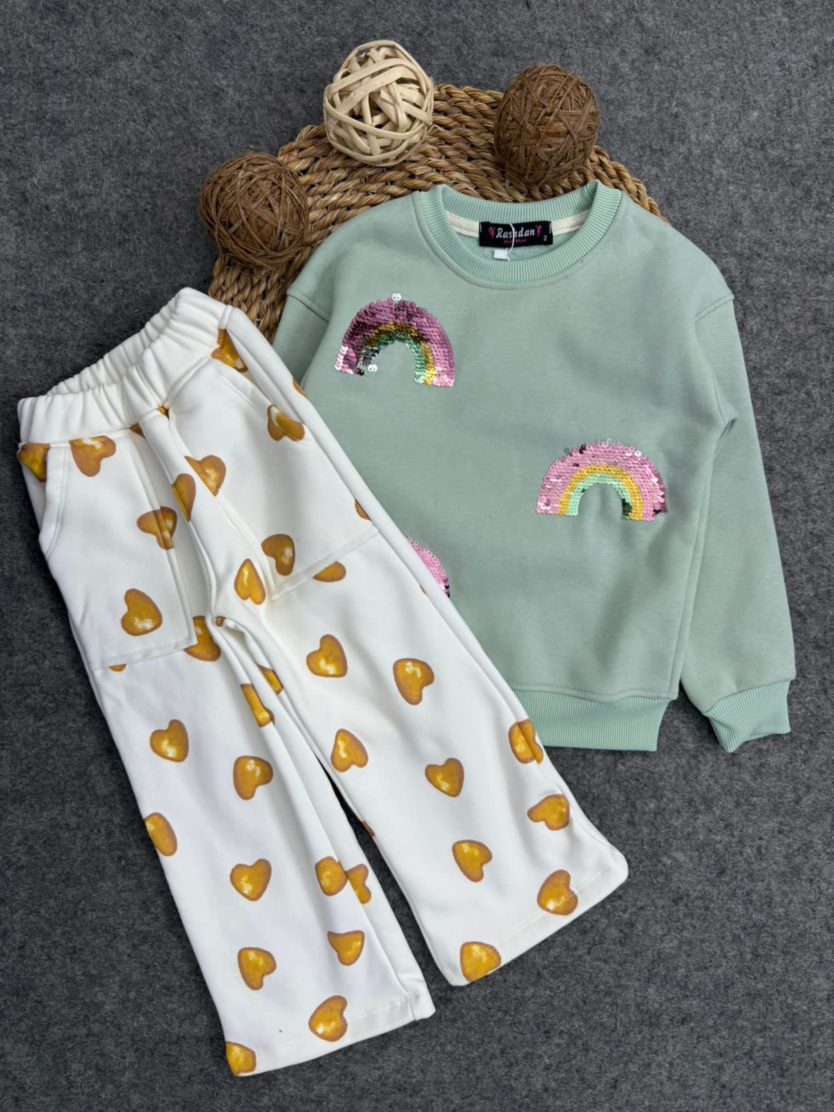 2025/09/1000135520.jpg رشدان مليتون بناتى منت قوس قزح - الصورة 1