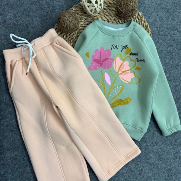 ميمو خروج شتوى اخضر ورد