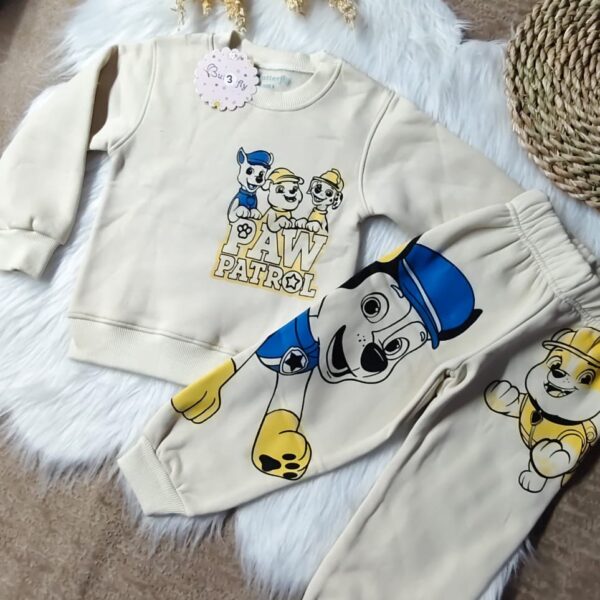 Butterfly مليتون paw