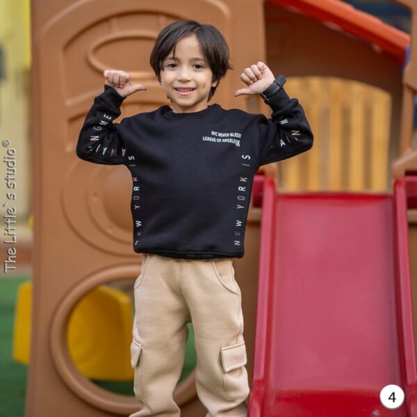 ريمو مليتون وسط اسود