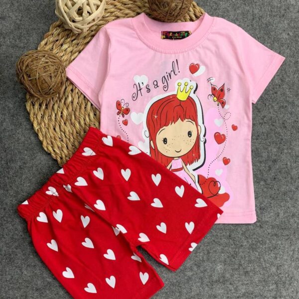 رشدان صيفى بنت بينك ف احمر