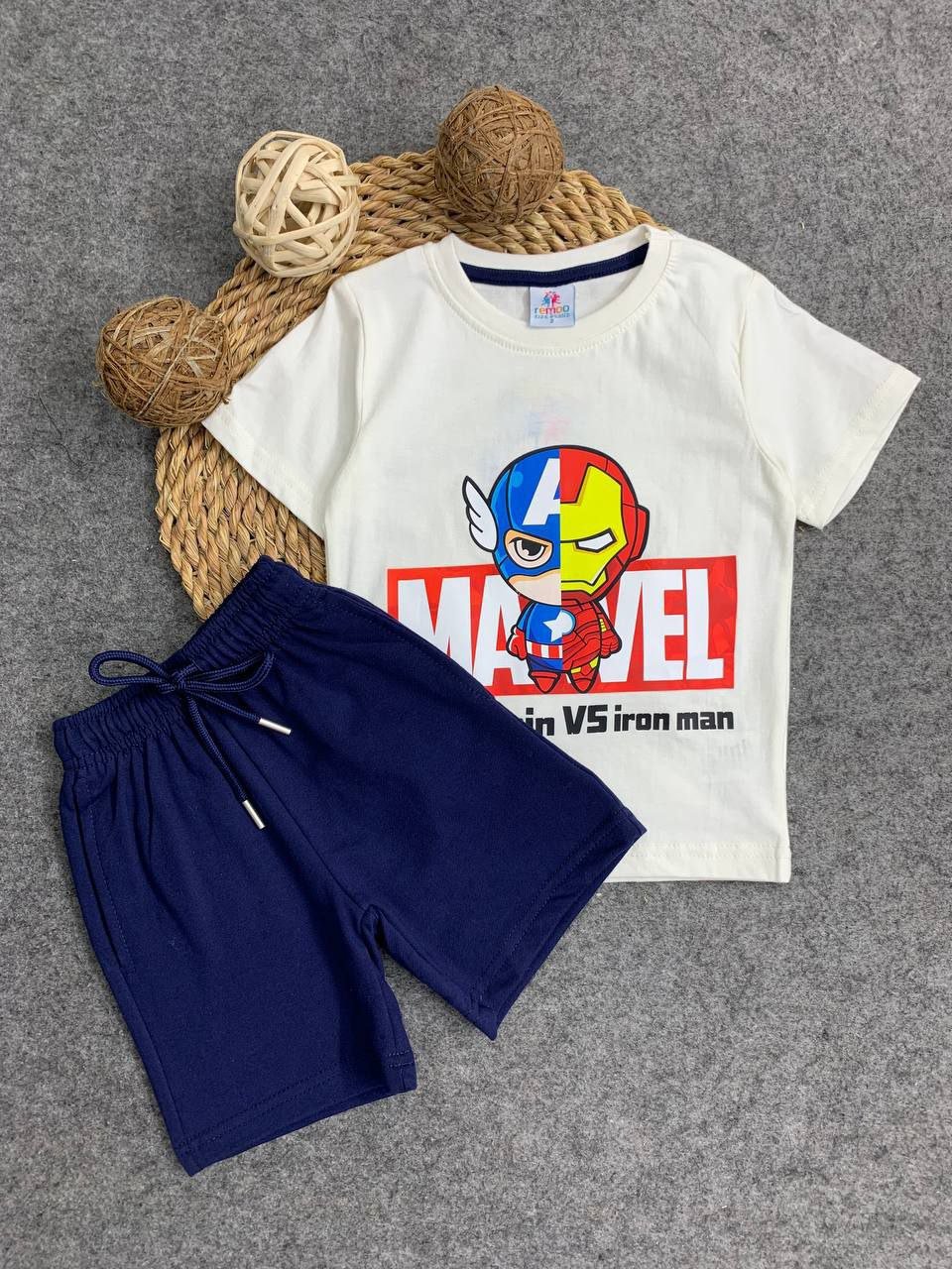 2026/03/1000224740.jpg ريمو بيبي مارفل ابيض ف كحلى - الصورة 1